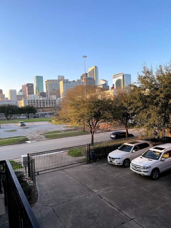 Luxury 3-Story Home In Downtown Houston Exteriör bild